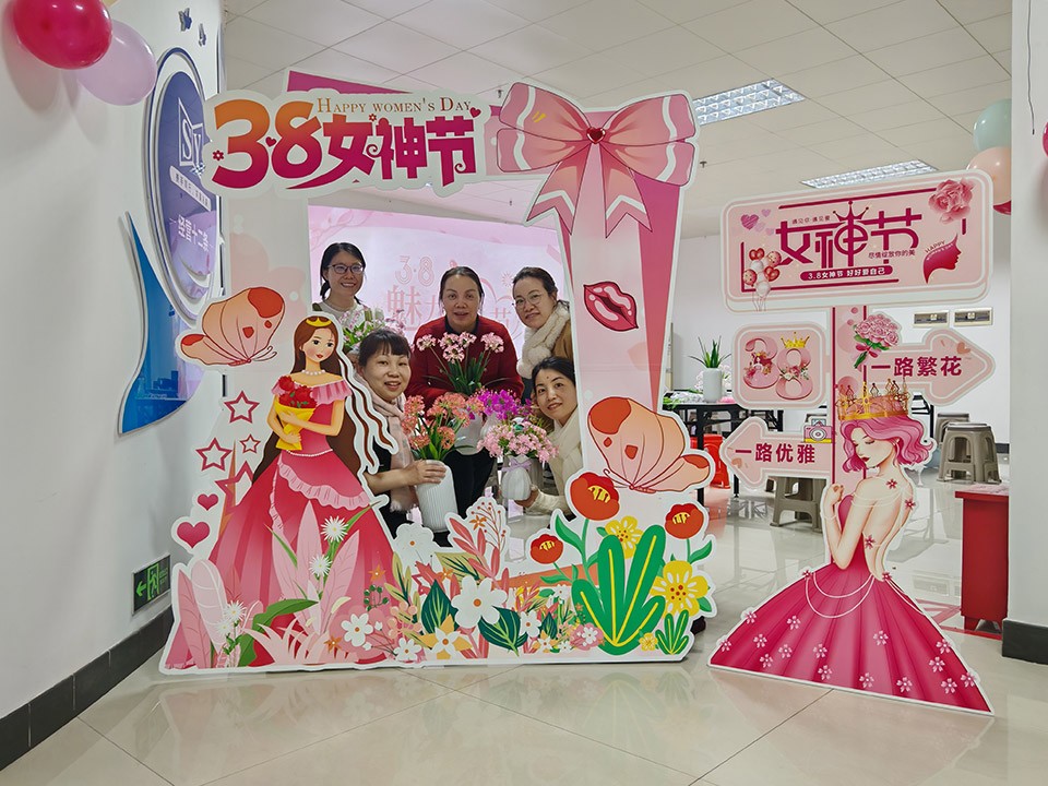 4Ma33ePNcA/imgs/20250313/52a412ab388aedfe6b3e0debb622462d.jpg